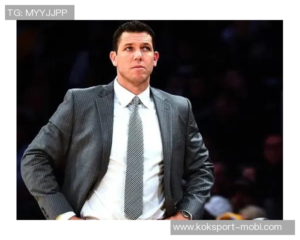 库里谈勇士交易动态表示期待波津加盟并理解截止日的复杂性